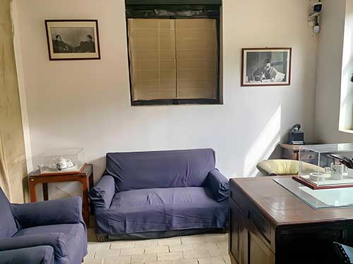 西柏坡革命文物教学价值