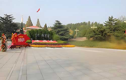 西柏坡红色基地“泥土墙前的沉思”教学环节 西柏坡红色基地“泥土墙前的沉思”教学环节