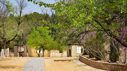 西柏坡土地会议场景启发群众工作创新